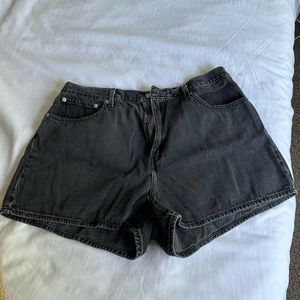 Levi’s High Loose Short